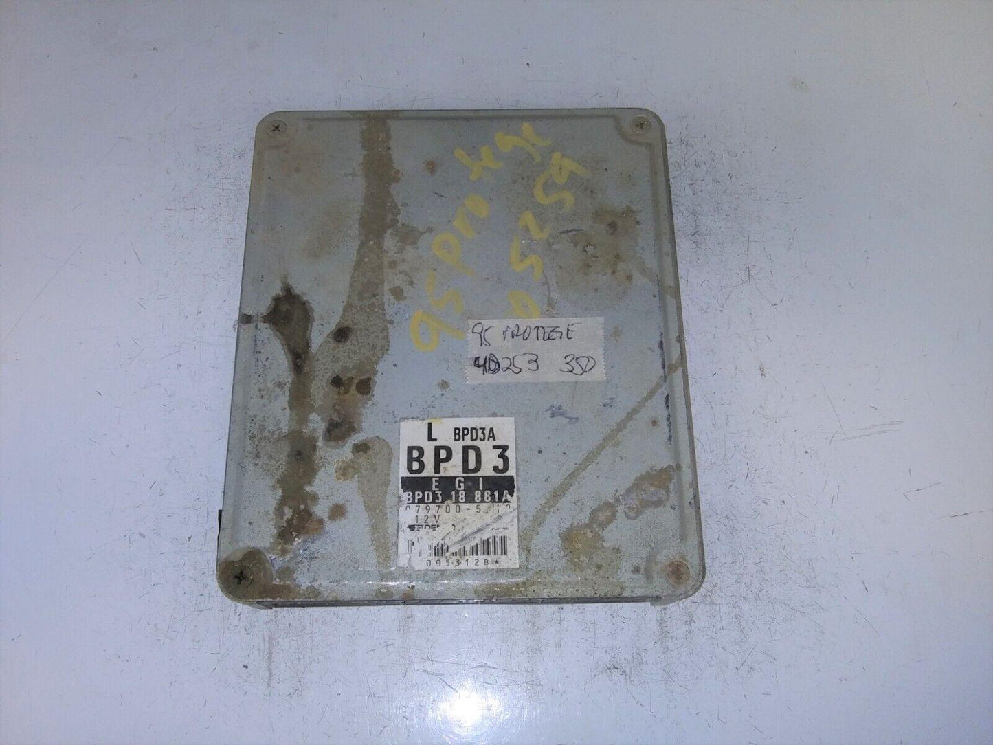 1995 Mazda Protege ecm ecu computer BPD3 18 881A.